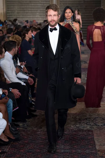 Look 56
